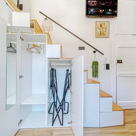 Historic Gem & Modern Loft In The Heart Of Apartmán *